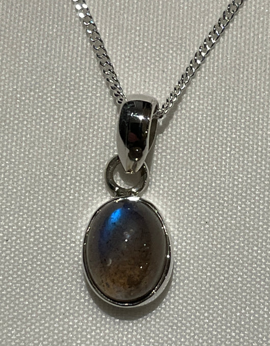 Small Labradorite Pendant and Chain
