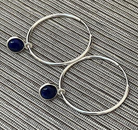 HOOP EARRINGS WITH LAPIS LAZULI