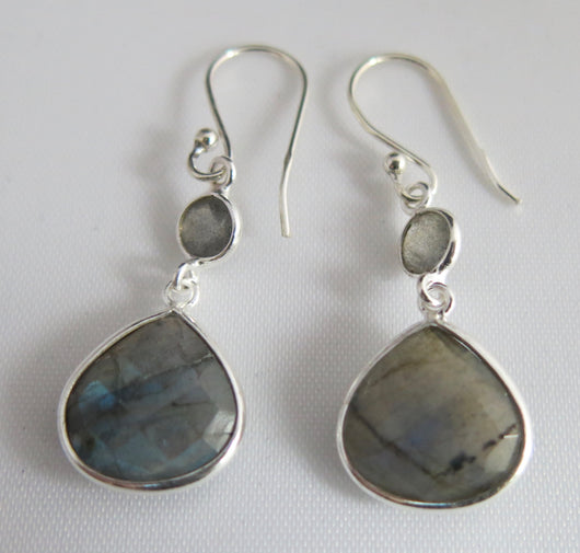 Labradorite and Silver Drop Earrings.