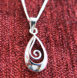 Tear shape with swirl pendant and chain