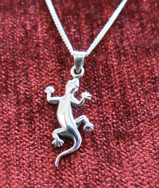 Silver Gecko pendant and chain